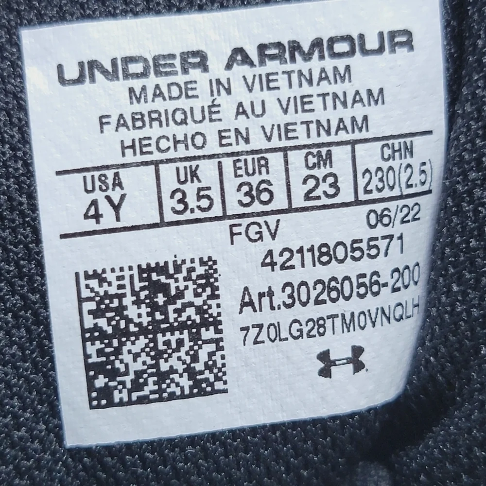 Under Armour Stellar G2 6